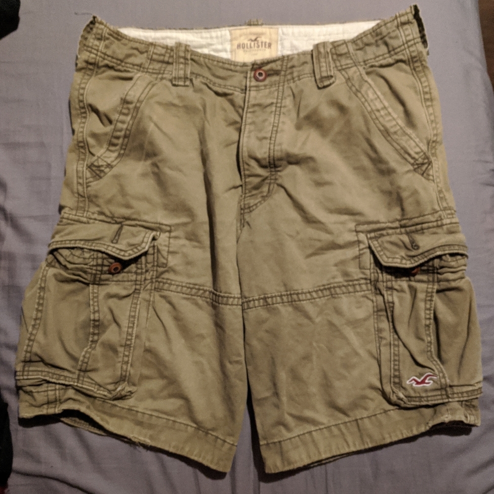 Hollister cargo shorts